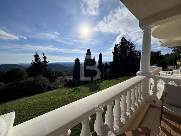 Villa de Luxe à Tourrettes-sur-Loup avec Vue Panoramique sur la Mer et Proximité de Vence