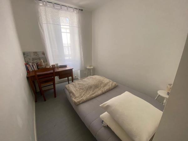 LUCON 85400 COEUR DE VILLE ADORABLE MAISON RENOVEE 80M²/3 CHAMBRES AVEC COUR INTERIEURE ET ANNEXE