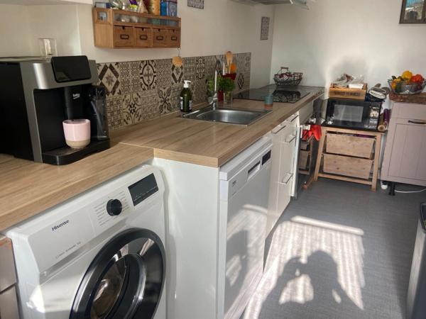 LUCON 85400 COEUR DE VILLE ADORABLE MAISON RENOVEE 80M²/3 CHAMBRES AVEC COUR INTERIEURE ET ANNEXE