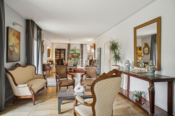 Maison Ecully 8 pièce(s) 285 m2