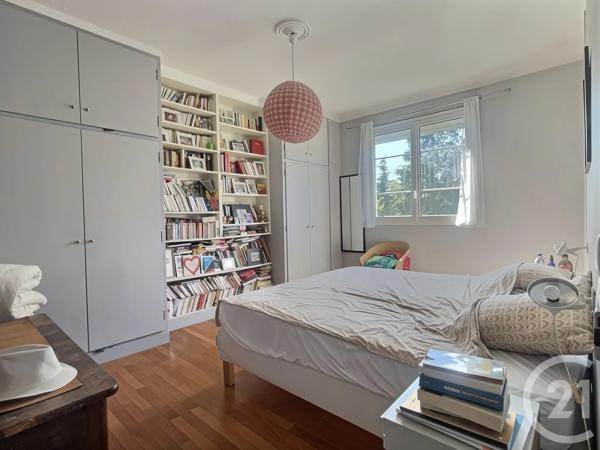 Maison à vendre  8 pièces - 180 m 2   AULNAY SOUS BOIS  - 93