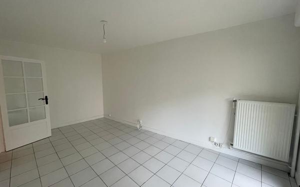 Appartement à louer    1 pièce •  Bourg-la-Reine