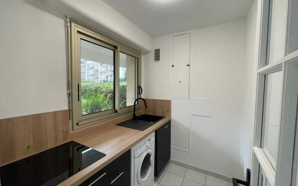 Appartement à louer    1 pièce •  Bourg-la-Reine