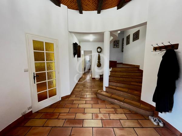 Spacieuse Maison 8 pièces de 205m2 à Coëx Toutes les caractéristiques