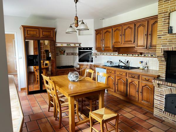 Spacieuse Maison 8 pièces de 205m2 à Coëx Toutes les caractéristiques