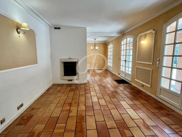 Spacieuse Maison 8 pièces de 205m2 à Coëx Toutes les caractéristiques