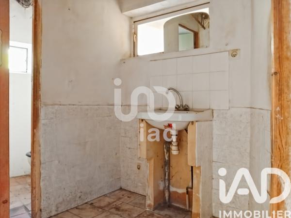 Maison à vendre 3 pièces 80 m² Estézargues