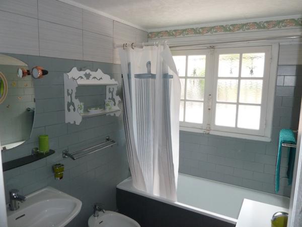 Saint-Georges-de-Didonne (17110) 

PROCHE PLAGE & CENTRE VILLE DANS CADRE BOISE ET AU CALME