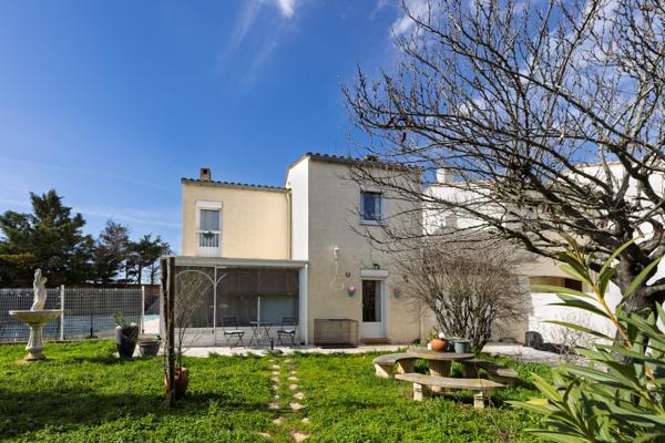 Maison traditionnelle T4 130 m2 avec piscine