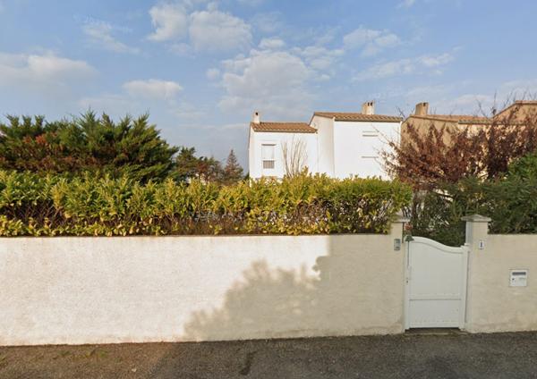 Maison traditionnelle T4 130 m2 avec piscine