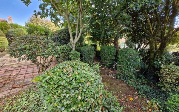 Maison à vendre    5 pièces •  Mugron