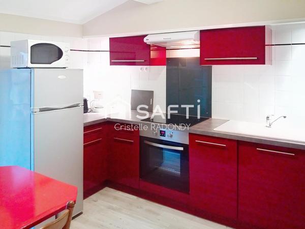 IMMEUBLE AVEC 3 APPARTEMENTS AU PIED DE LA CITE DE CARCASSONNE