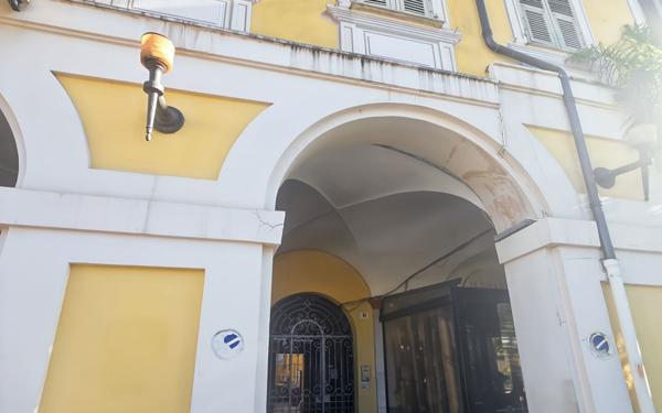 Appartement à vendre    2 pièces • 21 m2 Nice