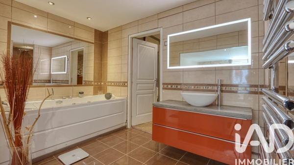 Maison à vendre 7 pièces 240 m² La Burbanche