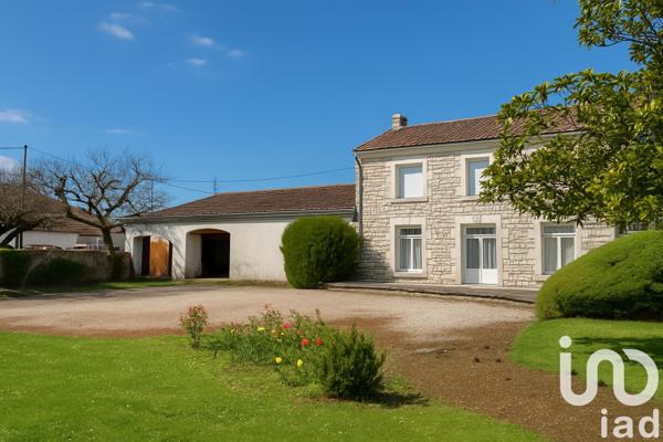 Maison à vendre 5 pièces 121 m² Saint-Jean-d'Angély