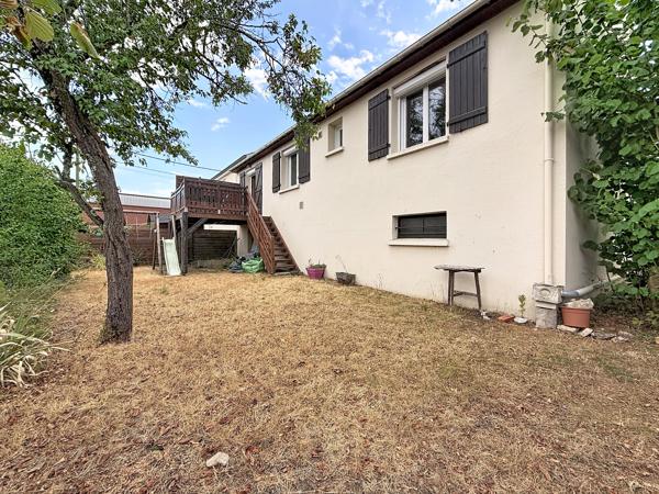 Maison
         5 pièces
        - 117 m² Exclusivité 242 000 € *