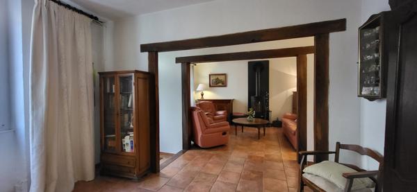 Longpont-sur-Orge (91310) Maison familiale de 185 m2 environ avec 5 chambres, combles/grenier, stationnements, dépendances, grange