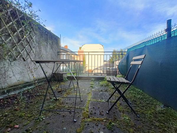 Appartement Tours avec balcon et terrasse