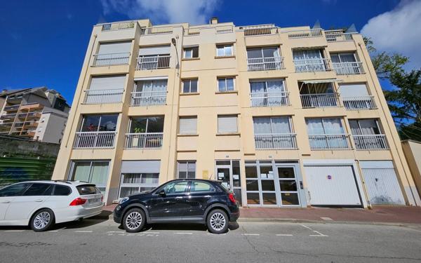 Stationnement à vendre    11 m2 Limoges
