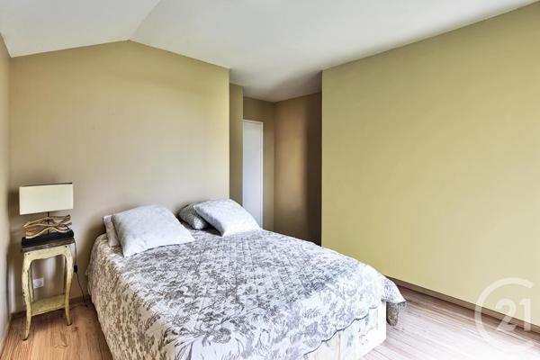 Appartement F4 à vendre  4 pièces - 116 m2 ST MAURICE DE BEYNOST - 01