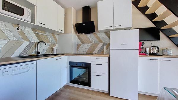 SUPERBE DUPLEX - 2 CHAMBRES - PROCHE PLAGE