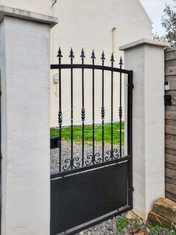 Pont-Aven – Immeuble rénové, T3 et T5, grand jardin, proximité de tout.