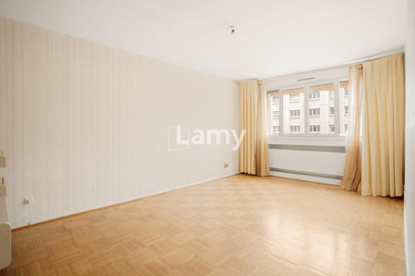 Appartement+cave et possibilité box