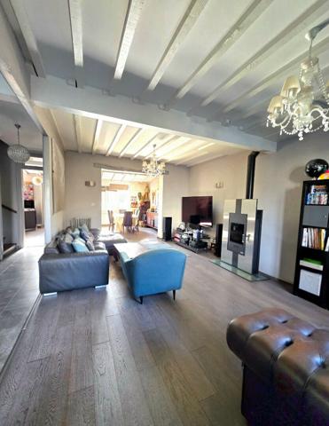 Maison Villenoy 4 chambres, proche gare, école, garage, terrasse