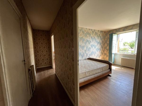 Maison 103 740 € Nozières 5 p 137 m² DPE E