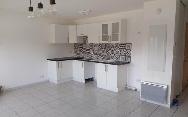 Appartement à vendre    2 pièces •  Monteux