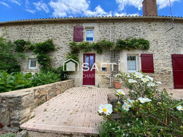 MAISON ANCIENNE EN PIERRES  3 CHAMBRES CADRE VERDOYANT GRANDE DEPENDANCE ATTENANTE 75 M²