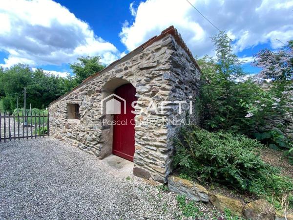 MAISON ANCIENNE EN PIERRES  3 CHAMBRES CADRE VERDOYANT GRANDE DEPENDANCE ATTENANTE 75 M²