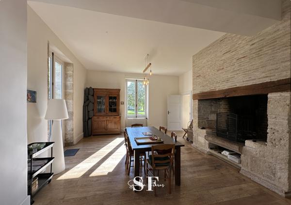 Maison 12 pièce(s) 6 chambre(s) 600 m²