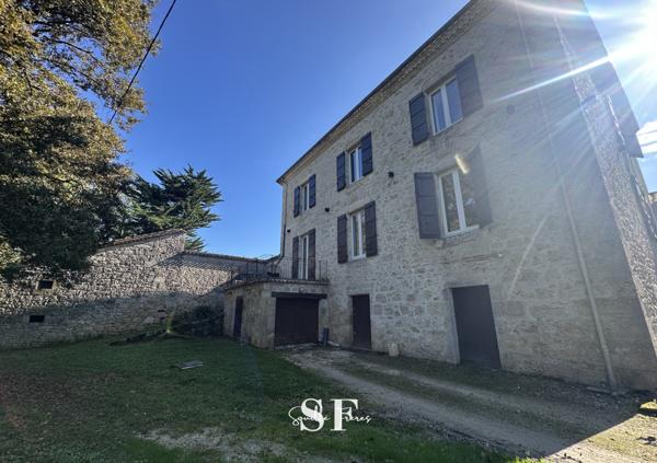 Maison 12 pièce(s) 6 chambre(s) 600 m²