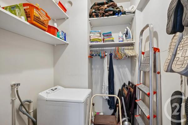 Appartement F4 à vendre  4 pièces - 94,28 m 2   PARIS  - 75019