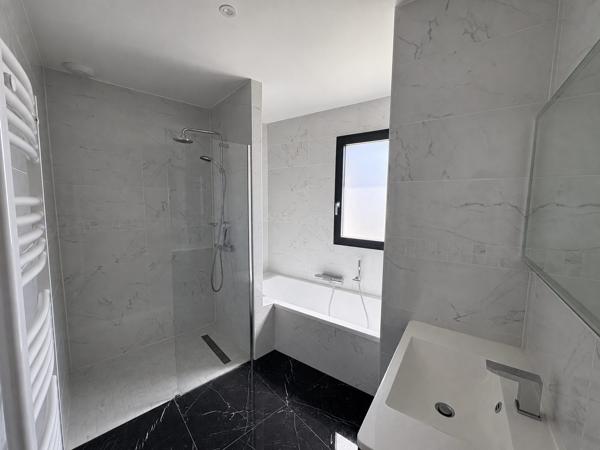 MAISON TYPE 4 DOMPIERRE SUR MER