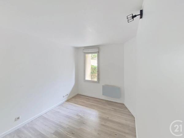 Appartement F1 à vendre  1 pièce - 29 m 2   BRETIGNY SUR ORGE  - 91