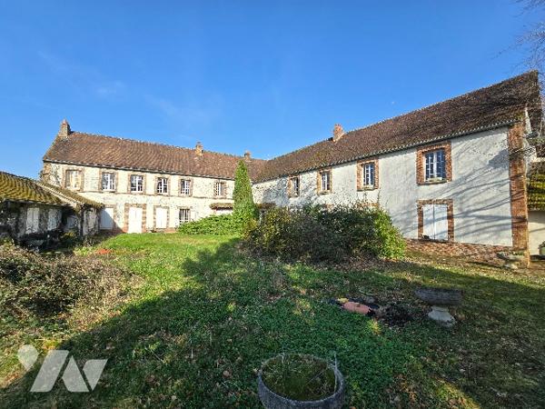 Maison de caractère 486 m² – 9 pièces – Terrain 3 500 m² – CERISIERS (89)