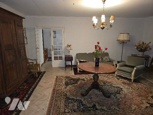 Maison de caractère 486 m² – 9 pièces – Terrain 3 500 m² – CERISIERS (89)