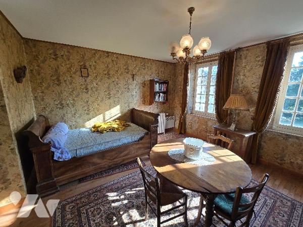 Maison de caractère 486 m² – 9 pièces – Terrain 3 500 m² – CERISIERS (89)