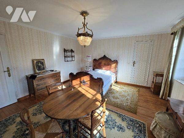 Maison de caractère 486 m² – 9 pièces – Terrain 3 500 m² – CERISIERS (89)