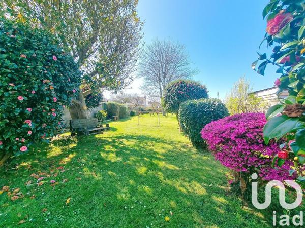 Maison 6 pièces de 142 m² à Plozévet (29710)