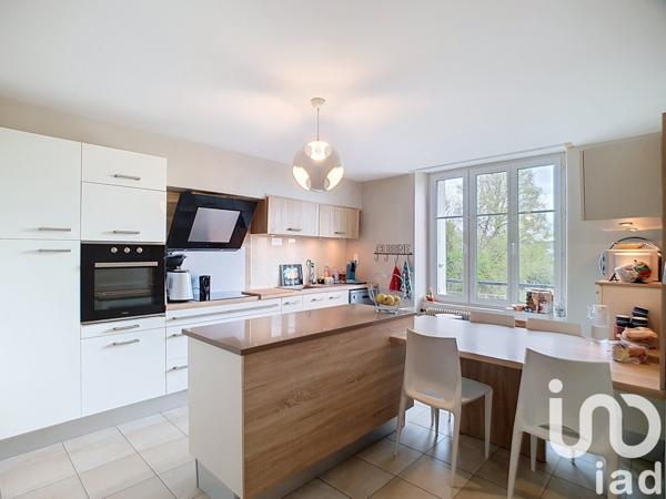 Maison 6 pièces de 142 m² à Plozévet (29710)