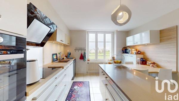 Maison 6 pièces de 142 m² à Plozévet (29710)
