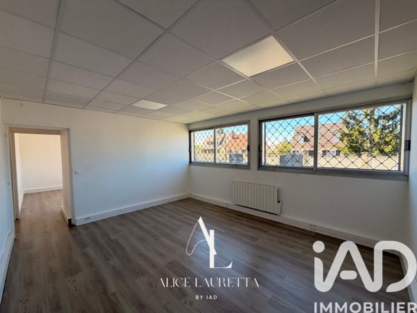 Immeuble à vendre 610 m² Freneuse