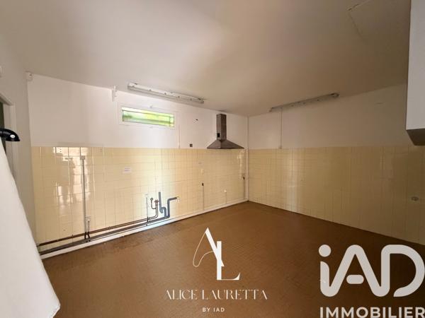 Immeuble à vendre 610 m² Freneuse
