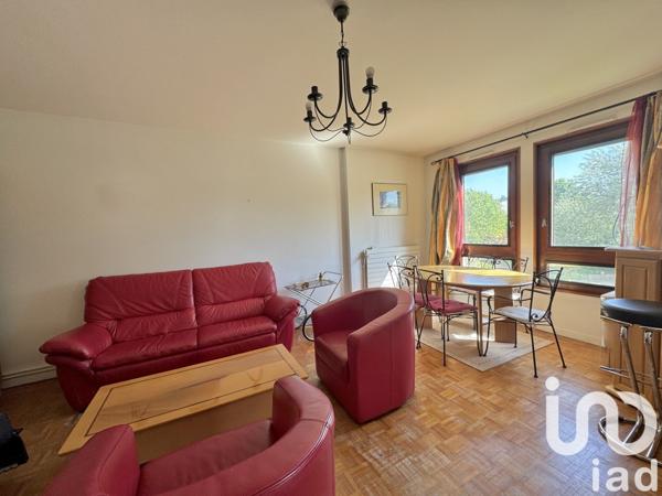 Appartement 3 pièces de 76 m² à Suresnes (92150)