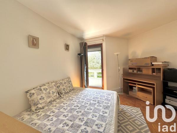 Appartement 3 pièces de 76 m² à Suresnes (92150)