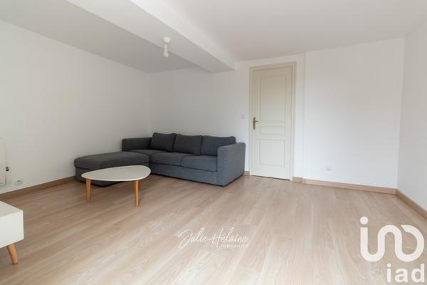 Appartement 2 pièces de 57 m² à Beynes (78650)