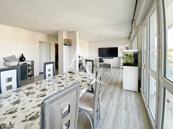 Appartement Bois D Arcy 4/5 pièce(s) 79 m2